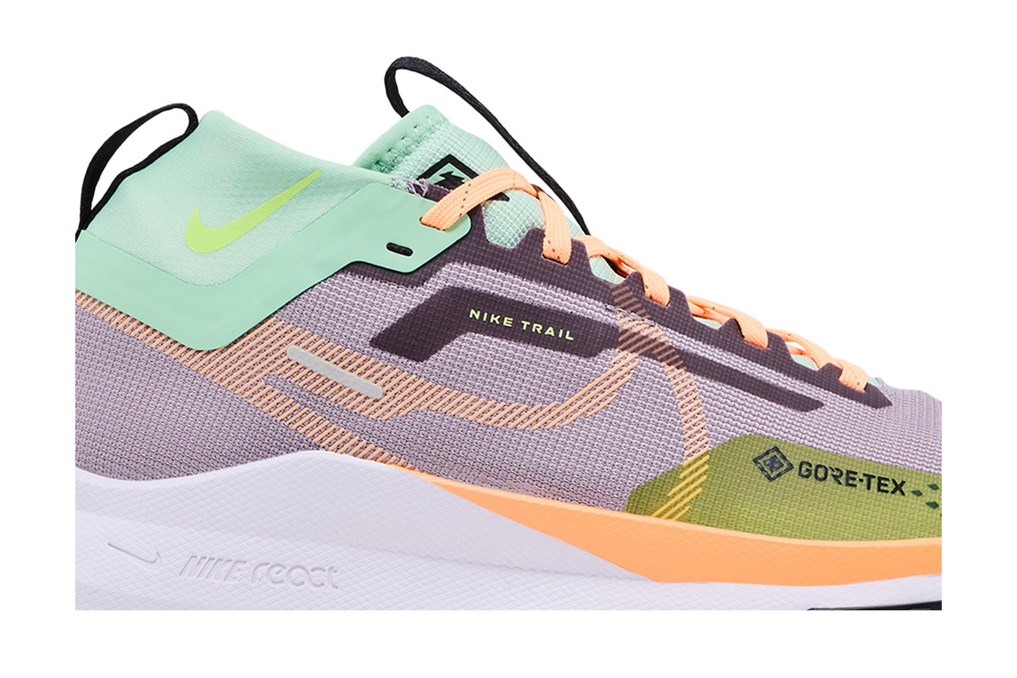 Lookbook (W) Nike React Pegasus Trail 4 GORE-TEX V2 ''Fumo Viola Crema di Pesca'' HM9723-500