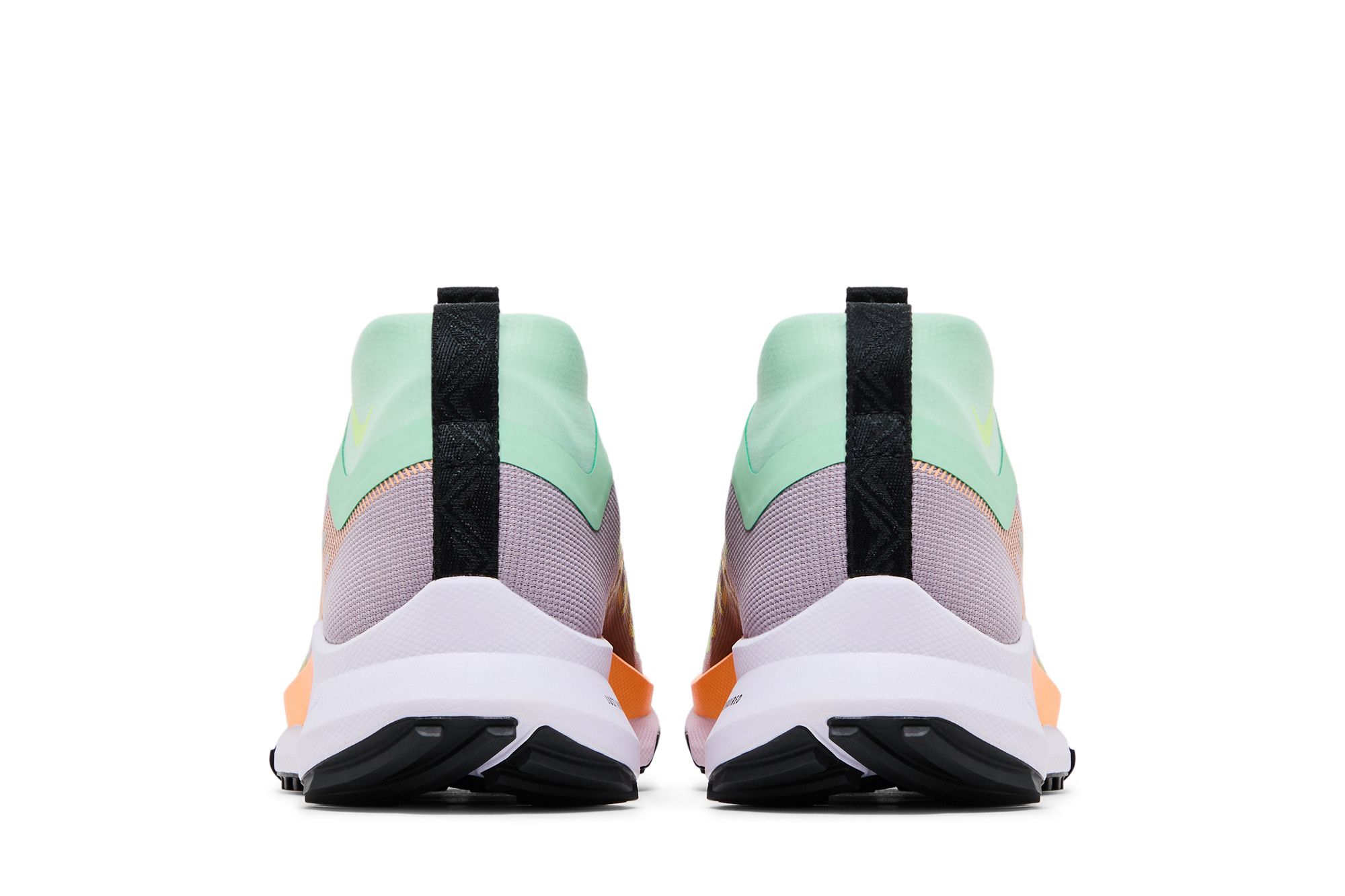 Sizing (W) Nike React Pegasus Trail 4 GORE-TEX V2 ''Fumo Viola Crema di Pesca'' HM9723-500