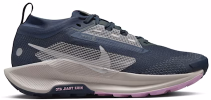 (Women) Nike React Pegasus Trail 5 Gore-Tex Armory Navy Vintage Green Platinum Violet FQ0912-400 (Women) Nike React Pegasus Trail 5 Gore-Tex Armory Navy Vintage Green Platinum Violet FQ0912-400