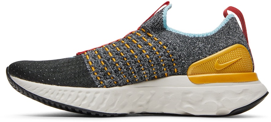 (Women) Nike React Phantom Run Flyknit 2 'Black Phantom' CZ8137-001 Lookbook (Women) Nike React Phantom Run Flyknit 2 'Black Phantom' CZ8137-001