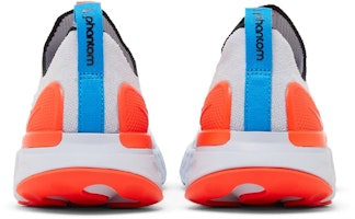 (W) ナイキ リアクト ファントム ラン 2 グレー/クリムゾン DV2179-001 Details for (W) ナイキ リアクト ファントム ラン 2 グレー/クリムゾン DV2179-001