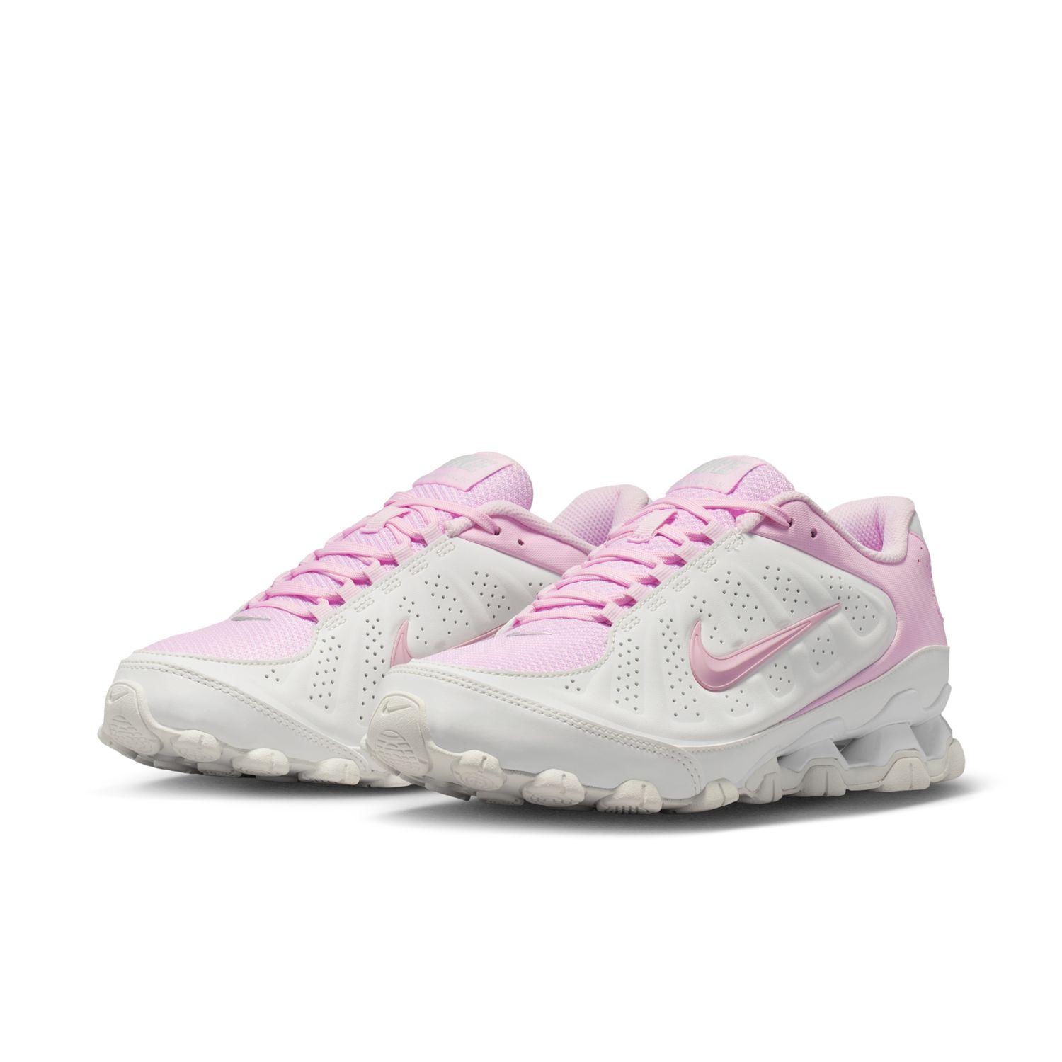 Lookbook (W) Nike REAX 8 NSW SL Putih/Pink Sepatu Sneakers IR1458-103