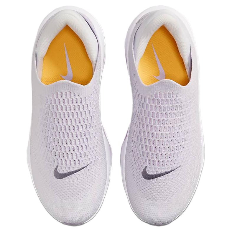 Shop (W) Nike Reina EasyOn ''Barely Grape'' Scarpe FN0345-500