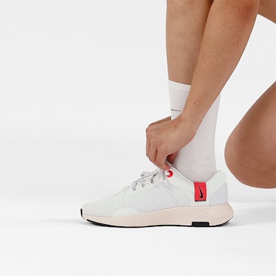 (W) Nike Renew Serenity Run 'Putih Magic Ember' DB0522-101 Sizing (W) Nike Renew Serenity Run 'Putih Magic Ember' DB0522-101