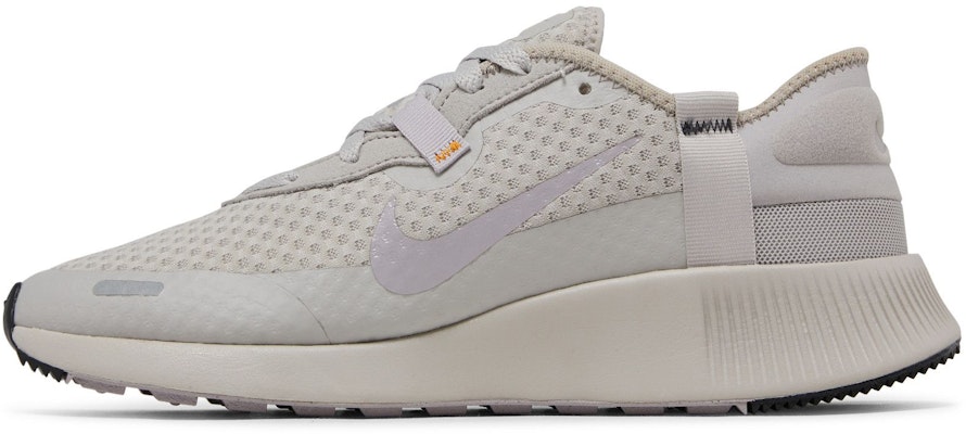 (W) Nike Reposto ''Licht IJzererts'' CZ5630-015 Lookbook (W) Nike Reposto ''Licht IJzererts'' CZ5630-015