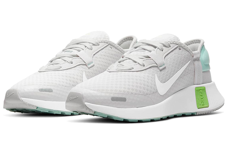 Lookbook (W) Nike Reposto ''Platino Tinta Light Dew'' CZ5630-013