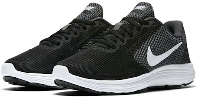 (W) Nike Revolution 3 'Hitam' 819303-001 Lookbook (W) Nike Revolution 3 'Hitam' 819303-001