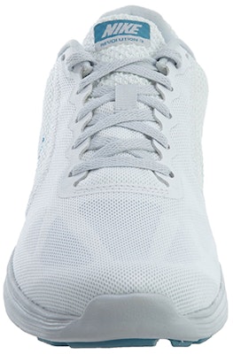 (W) Nike Revolution 3 Low-Top Putih Sneakers 819303-104 Lookbook (W) Nike Revolution 3 Low-Top Putih Sneakers 819303-104