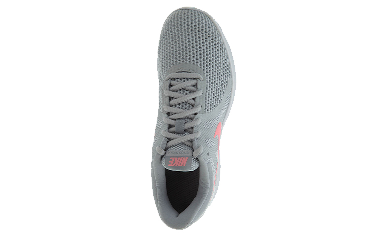 Lookbook (W) Nike Revolution 4 ''Pure Platinum'' Scarpe da Corsa AH8799-016