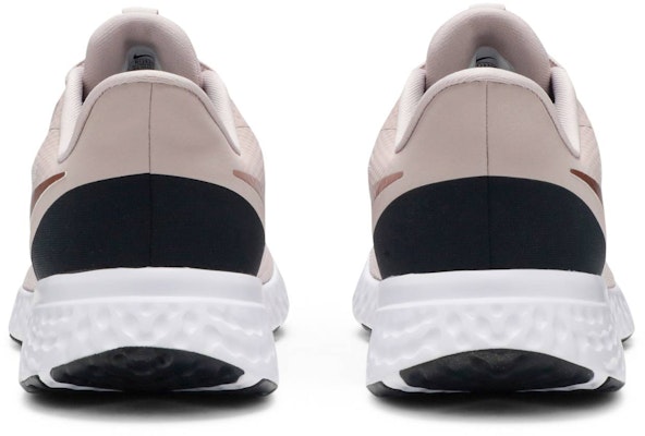 (W) Nike Revolution 5 'Barely Rose' Wanita BQ3207-600 Details for (W) Nike Revolution 5 'Barely Rose' Wanita BQ3207-600