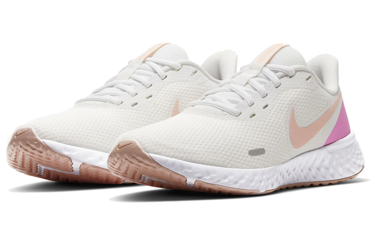 Lookbook (W) Nike Revolution 5 'Blanco Rosa Fuego' BQ3207-103