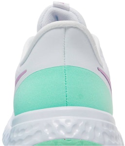 (W) 나이키 레볼루션 5 '화이트 그린 글로우 바이올렛' BQ3207-111 Sizing (W) 나이키 레볼루션 5 '화이트 그린 글로우 바이올렛' BQ3207-111