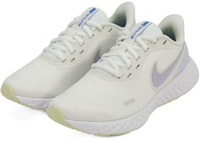 (W) Nike Revolution 5 'Blanco y Púrpura Claro' BQ3207-110 Lookbook (W) Nike Revolution 5 'Blanco y Púrpura Claro' BQ3207-110