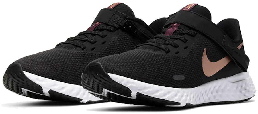 (W) Nike Revolution 5 FlyEase 'Hitam Emas' BQ3212-003 Lookbook (W) Nike Revolution 5 FlyEase 'Hitam Emas' BQ3212-003