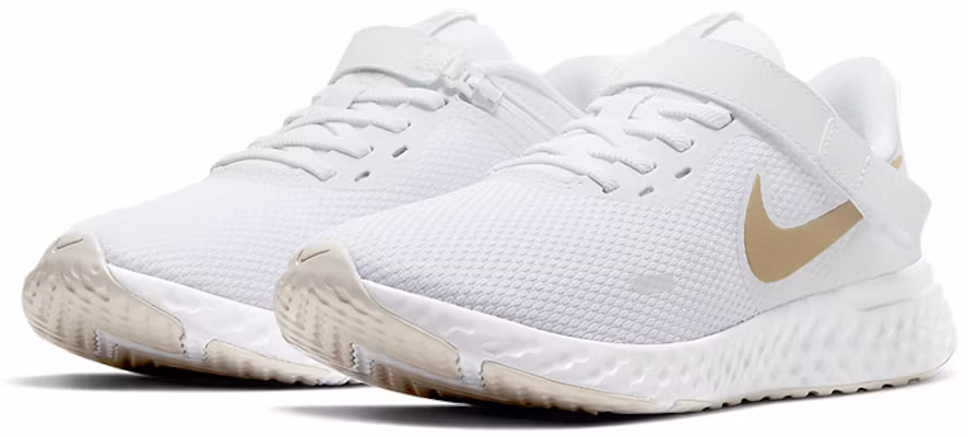 (W) Nike Revolution 5 FlyEase / Emas 'Putih' BQ3212-101 Lookbook (W) Nike Revolution 5 FlyEase / Emas 'Putih' BQ3212-101