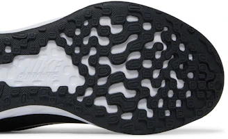 Details for (女性)Nike Revolution 6 「Next Nature 黑白」DC3729-003