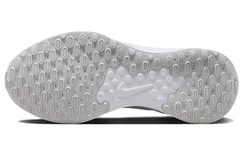Sizing (W) Nike Revolution 7 ''Blanc Bleu Pâle'' FB2208-100