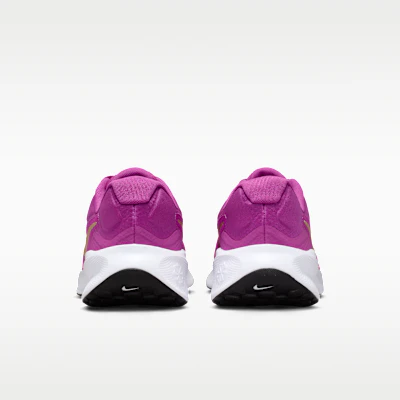 (W) Nike Revolution 7 Hot Fuchsia/Putih/Hitam/Metallic Red Bronze FB2208-501 Details for (W) Nike Revolution 7 Hot Fuchsia/Putih/Hitam/Metallic Red Bronze FB2208-501