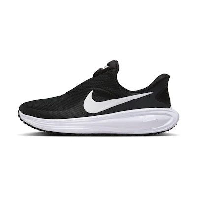 (W) Nike Revolution 8 Easy On Black/White 001