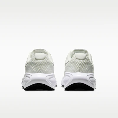 (W) Nike Revolution 8 Jualan/Putih/Hitam/Perak Metalik HJ8485-112 Details for (W) Nike Revolution 8 Jualan/Putih/Hitam/Perak Metalik HJ8485-112