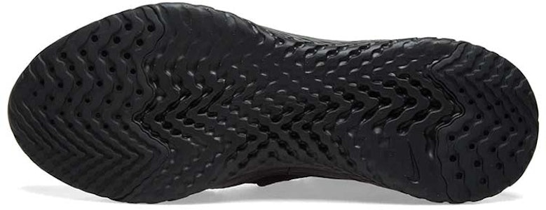 Nike Epic React Flyknit 高筒 跑步鞋 女款 黑色 Shop Nike Epic React Flyknit 高筒 跑步鞋 女款 黑色