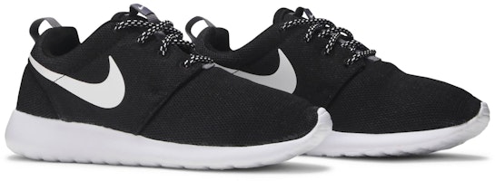 (W) Nike Roshe One 'Hitam' 844994-002 Cheap (W) Nike Roshe One 'Hitam' 844994-002