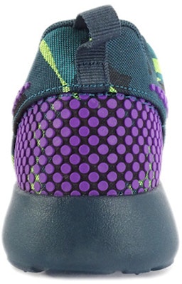 (W) Nike Roshe One 'Hijau Camo' 807614-453 Lookbook (W) Nike Roshe One 'Hijau Camo' 807614-453