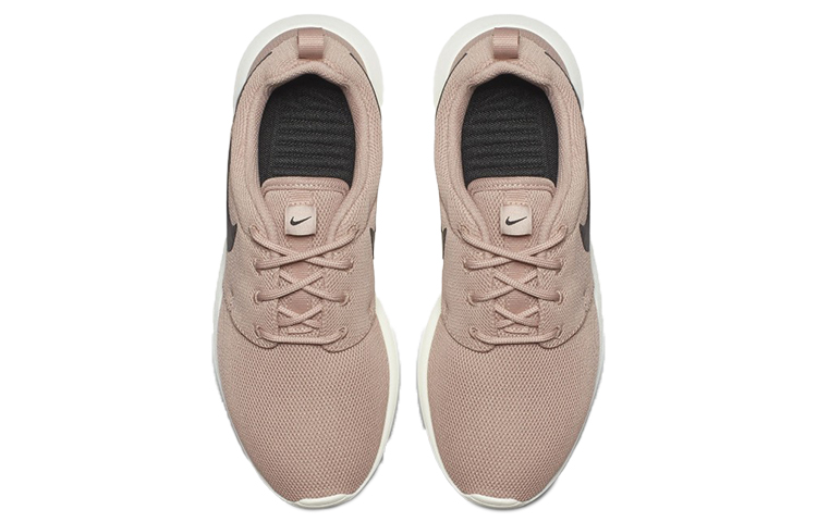 Shop (W) Nike Roshe One 'Warna Merah Jambu Particle' 844994-601