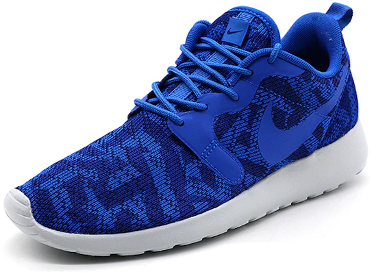 (W) 耐克Roshe One“皇家蓝” 705217-401 Lookbook (W) 耐克Roshe One“皇家蓝” 705217-401