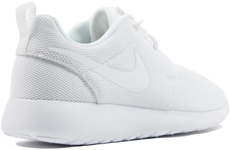 (W) ナイキ ローシ ワン (白) 844994-100 Lookbook (W) ナイキ ローシ ワン (白) 844994-100