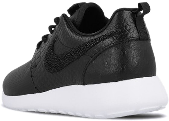 (W) Nike Roshe One LX '黑色象牙白' 881202-001 Lookbook (W) Nike Roshe One LX '黑色象牙白' 881202-001