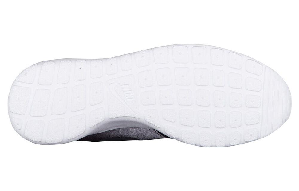 Shop (女款) Nike Roshe One Premium '煙燻灰' 833928-006