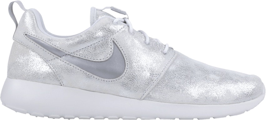 nike-roshe-one-premium-metallic-platinum-wmns