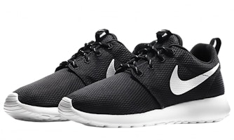 Nike Roshe Run 休閒 低筒 跑步鞋 女款 黑白 Lookbook Nike Roshe Run 休閒 低筒 跑步鞋 女款 黑白