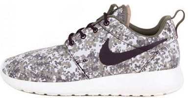 (Women) Nike Roshe Run Premium 'Digi Camo - Port Wine' 525321-600 (Women) Nike Roshe Run Premium 'Digi Camo - Port Wine' 525321-600