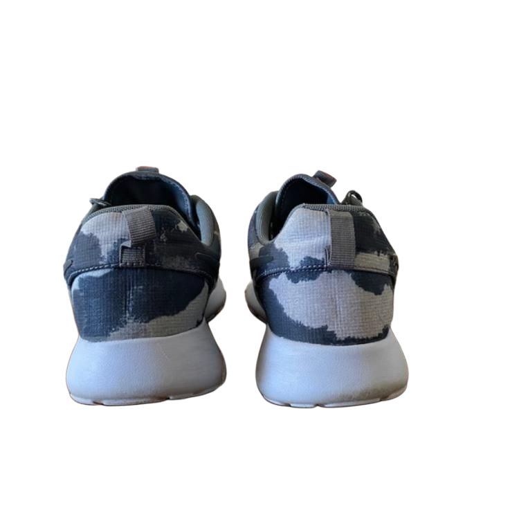 Lookbook 女性款Nike Roshe Run迷彩印花『兵工藍迷彩』599432-400