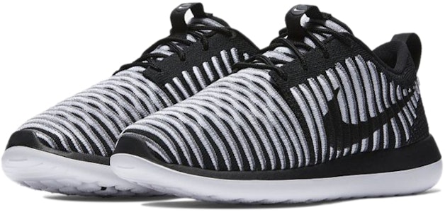 耐吉 Roshe Two Flyknit 防滑透氣 低筒 跑步鞋 女款 黑白 梭織鞋面 專業 Lookbook 耐吉 Roshe Two Flyknit 防滑透氣 低筒 跑步鞋 女款 黑白 梭織鞋面 專業
