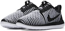 Lookbook (W) Nike Roshe Two Flyknit 'Hitam' 844929-001