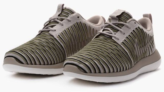 (W) Nike Roshe Two Flyknit 'Kelabu' 844929-200 Buy (W) Nike Roshe Two Flyknit 'Kelabu' 844929-200