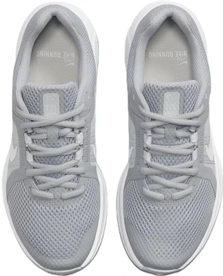 Nike Run Swift 2 低幫 跑步鞋 女款 灰白色 Shop Nike Run Swift 2 低幫 跑步鞋 女款 灰白色