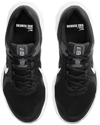 Nike Run Swift 2 減震防滑 低筒 跑步鞋 女款 黑白色 Shop Nike Run Swift 2 減震防滑 低筒 跑步鞋 女款 黑白色