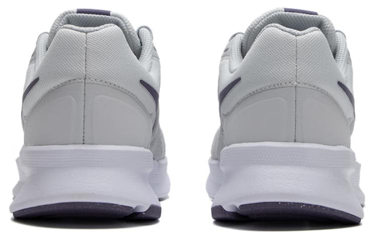 Lookbook (W) 耐克 Run Swift 3 '铂金色拂晓' DR2698-010