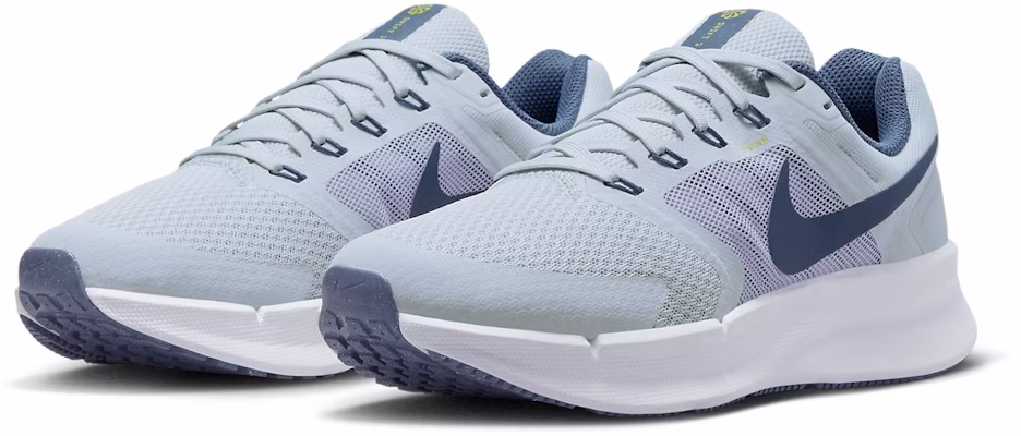 (Women) Nike Run Swift 3 'Pure Platinum Dark Marina Blue' DR2698-004 Lookbook (Women) Nike Run Swift 3 'Pure Platinum Dark Marina Blue' DR2698-004