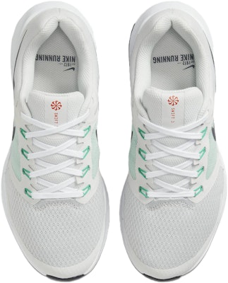 Nike Run Swift 3 減震防滑 低筒 跑步鞋 女款 白綠 Shop Nike Run Swift 3 減震防滑 低筒 跑步鞋 女款 白綠