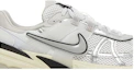 Lookbook (W) Nike Runtekk 'Summit White' dalam Warna Putih Summit FD0736-100