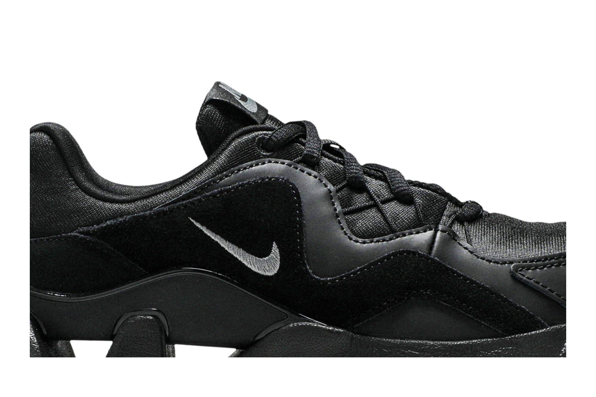 Order (W) Nike RYZ 365 'Hitam Kelabu Metalik' BQ4153-004