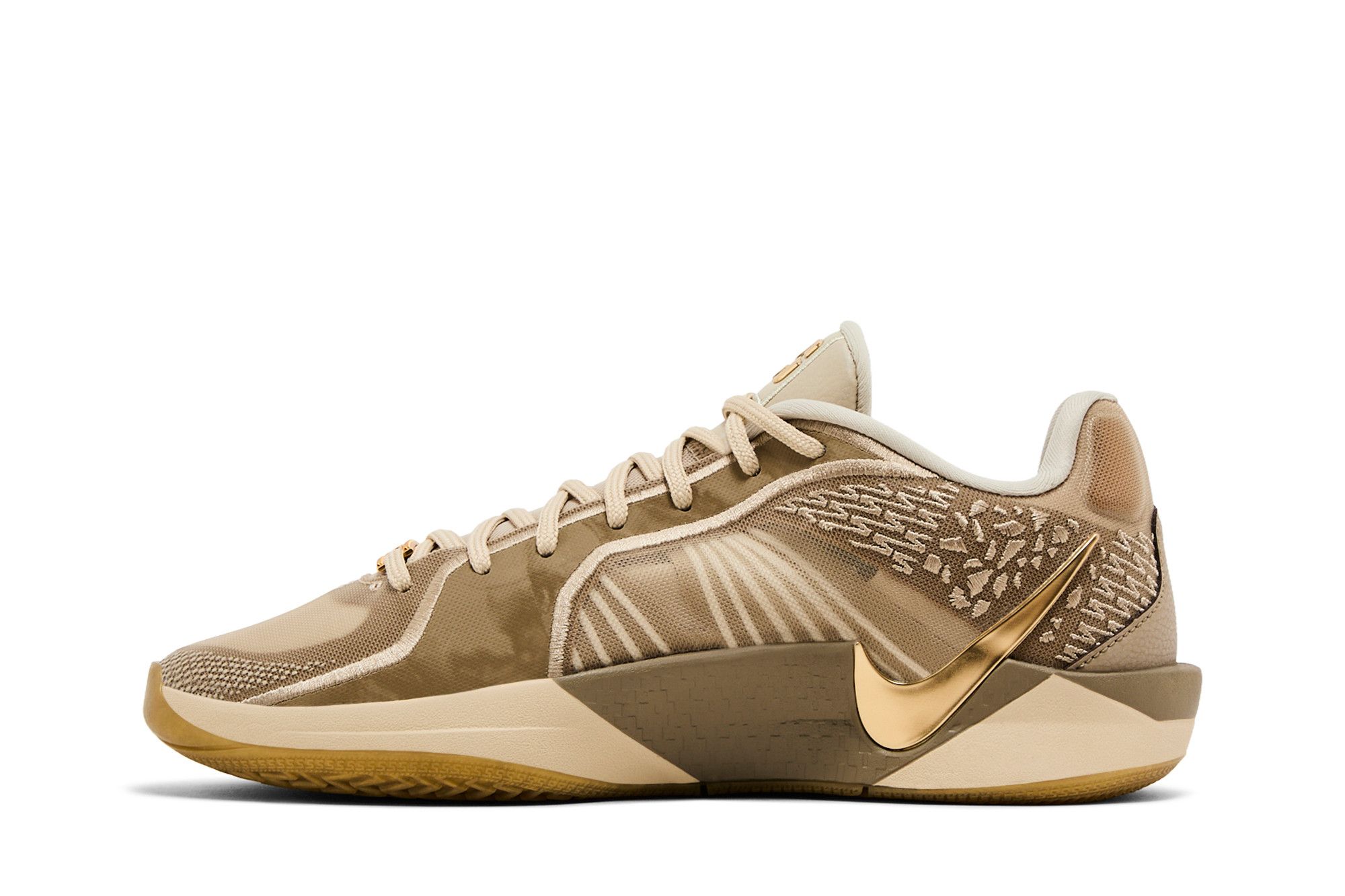 Lookbook (W) ナイキ・サブリナ2 'ストロンガー・ザン・ゴールド' HF1799-200