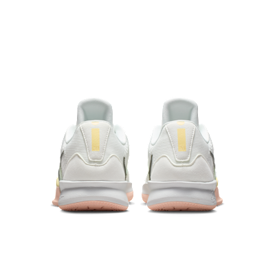 Sizing (W) Nike Sabrina 3 "Silencer" EP Summit White/Photon Dust/Washed Coral/Iron Gray Kasut HF2882-100
