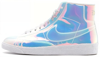 (Women) Nike SB Blazer Iridescent 700869-900 (Women) Nike SB Blazer Iridescent 700869-900