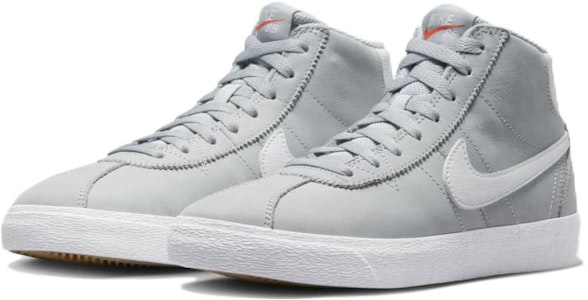 (女士)Nike SB Bruin 高筒 'Wolf Grey' DV5472-001 Lookbook (女士)Nike SB Bruin 高筒 'Wolf Grey' DV5472-001